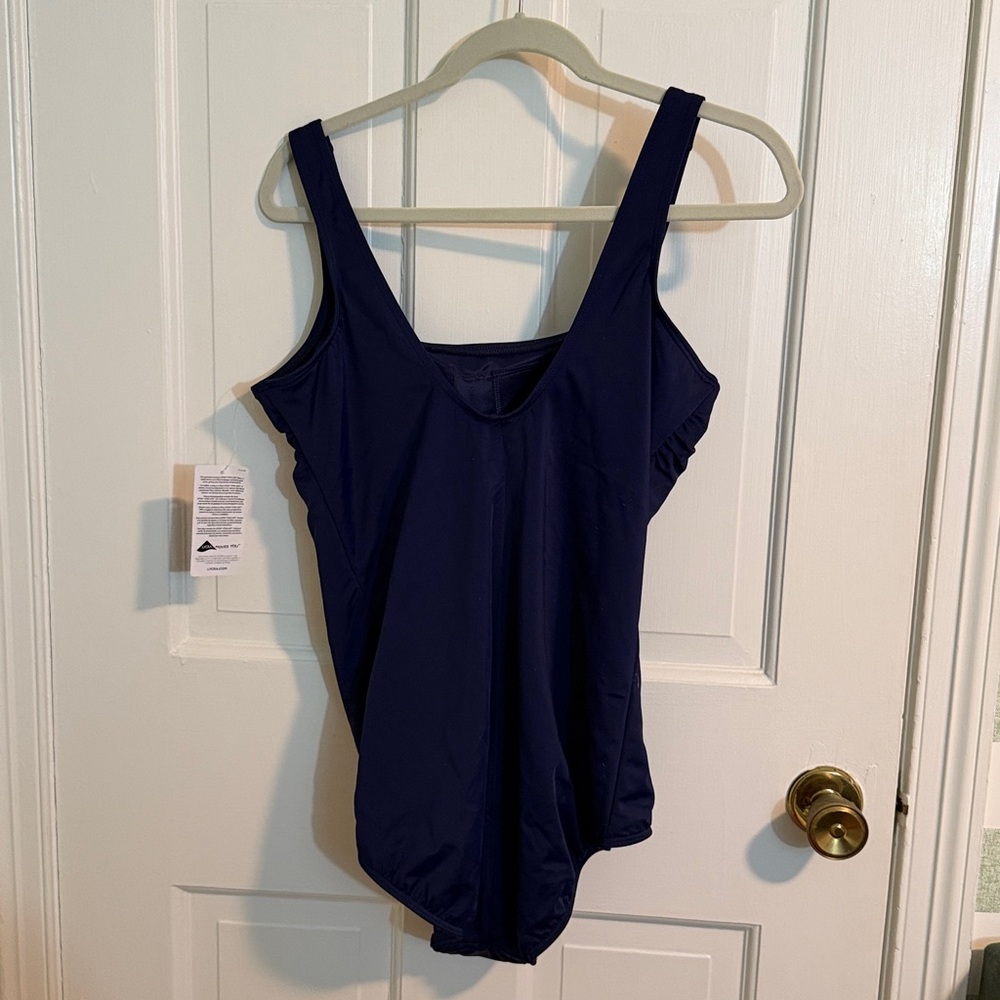 NWT Lands' End Tummy Control Soft Cup Tugless Sporty One Piece Swimsuit Size 14 - Picture 4 of 4